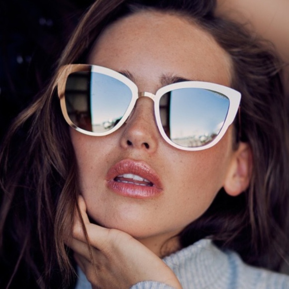 QUAY Australia Gold super girl sunglasses